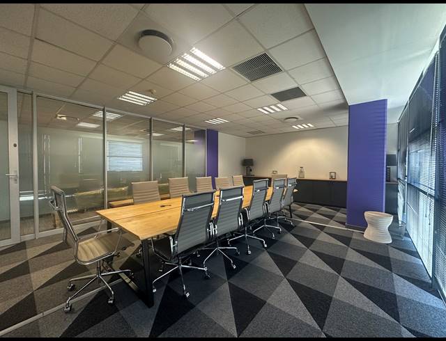 412M² OFFICE TO LET IN SANDTON CENTRAL